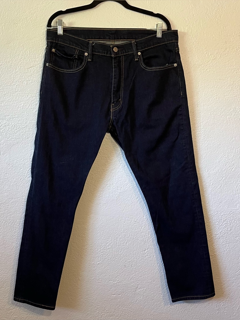 Levi’s slim dark wash men’s jeans size 36 x 30